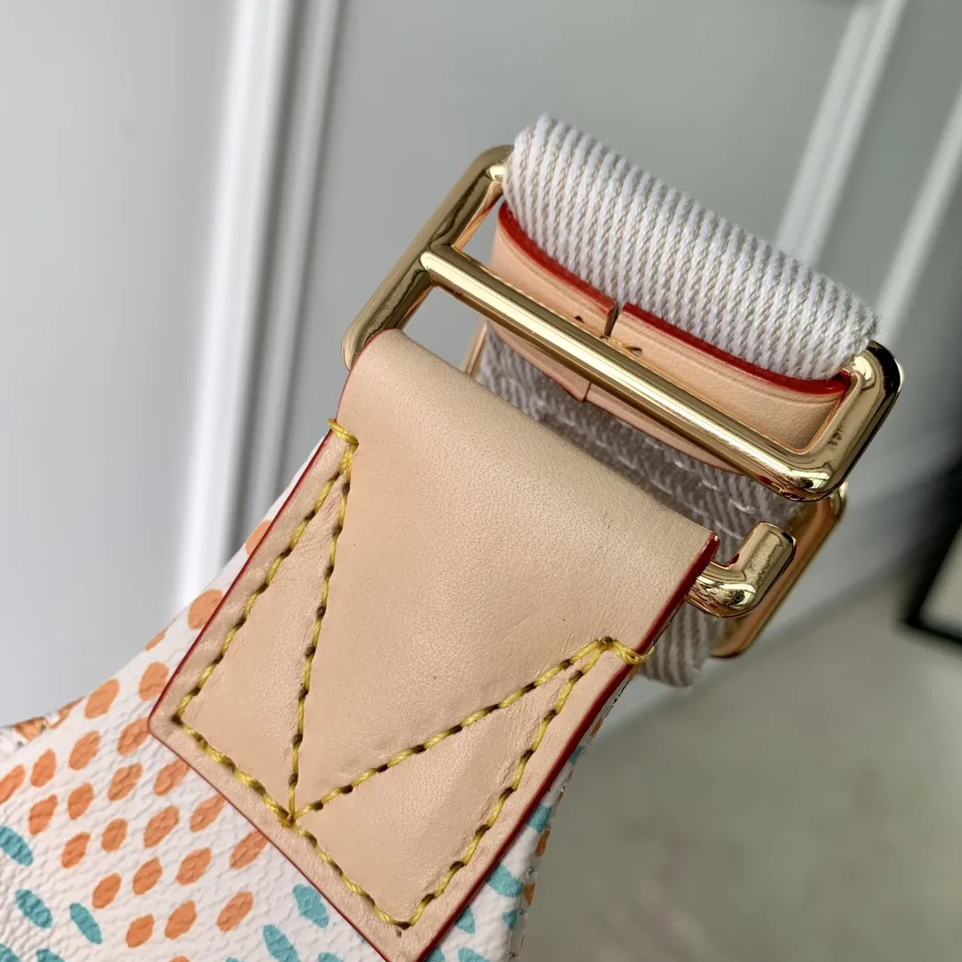 LOUIS VUITTON グリーン チェック柄 ファニーパック - 画像 (6)