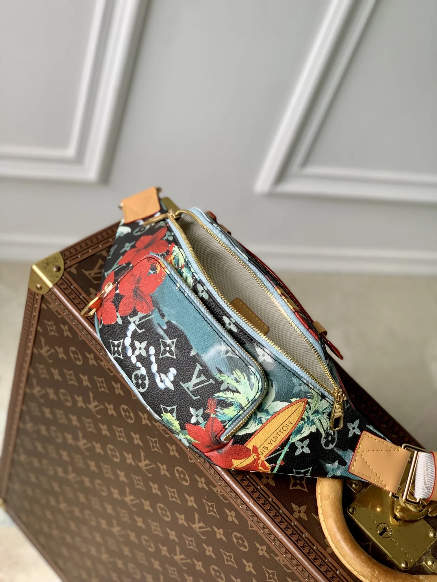 Louis Vuitton ファニーパック 青色 フラワープリント - 画像 (10)