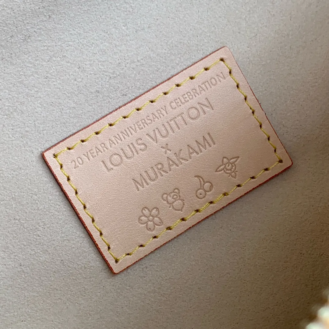 LOUIS VUITTON 2025村上隆シリーズ ホワイト ファニーパック - 画像 (9)