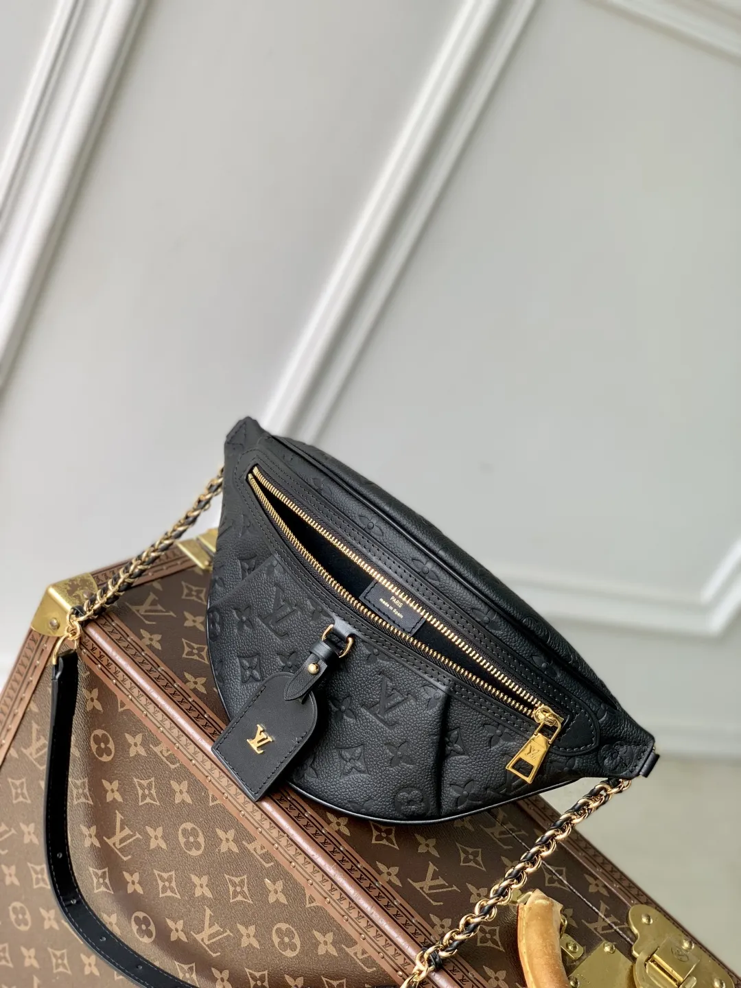Louis Vuitton High Rise ファニーパック ノワール PM - 画像 (10)