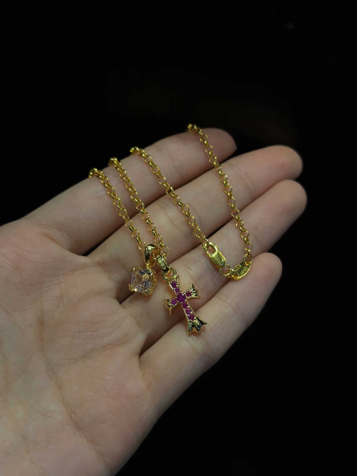 Chrome Hearts ゴールド十字架ピンクダイヤネックレス - 画像 (8)