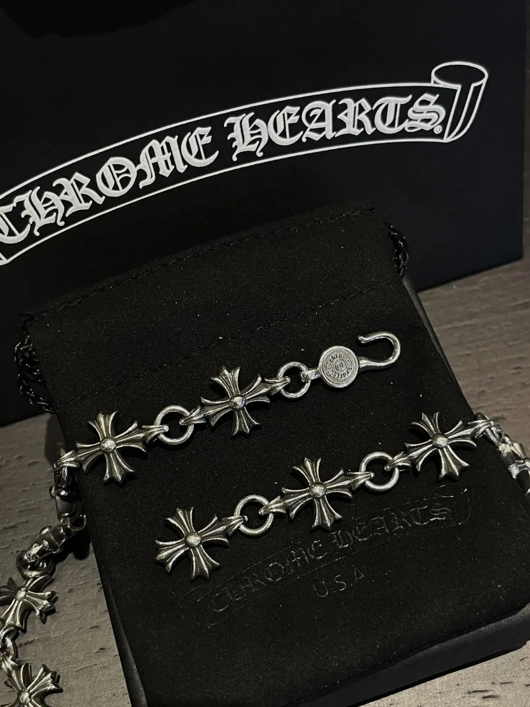 Chrome Hearts ブラッククロスネックレス - 画像 (8)