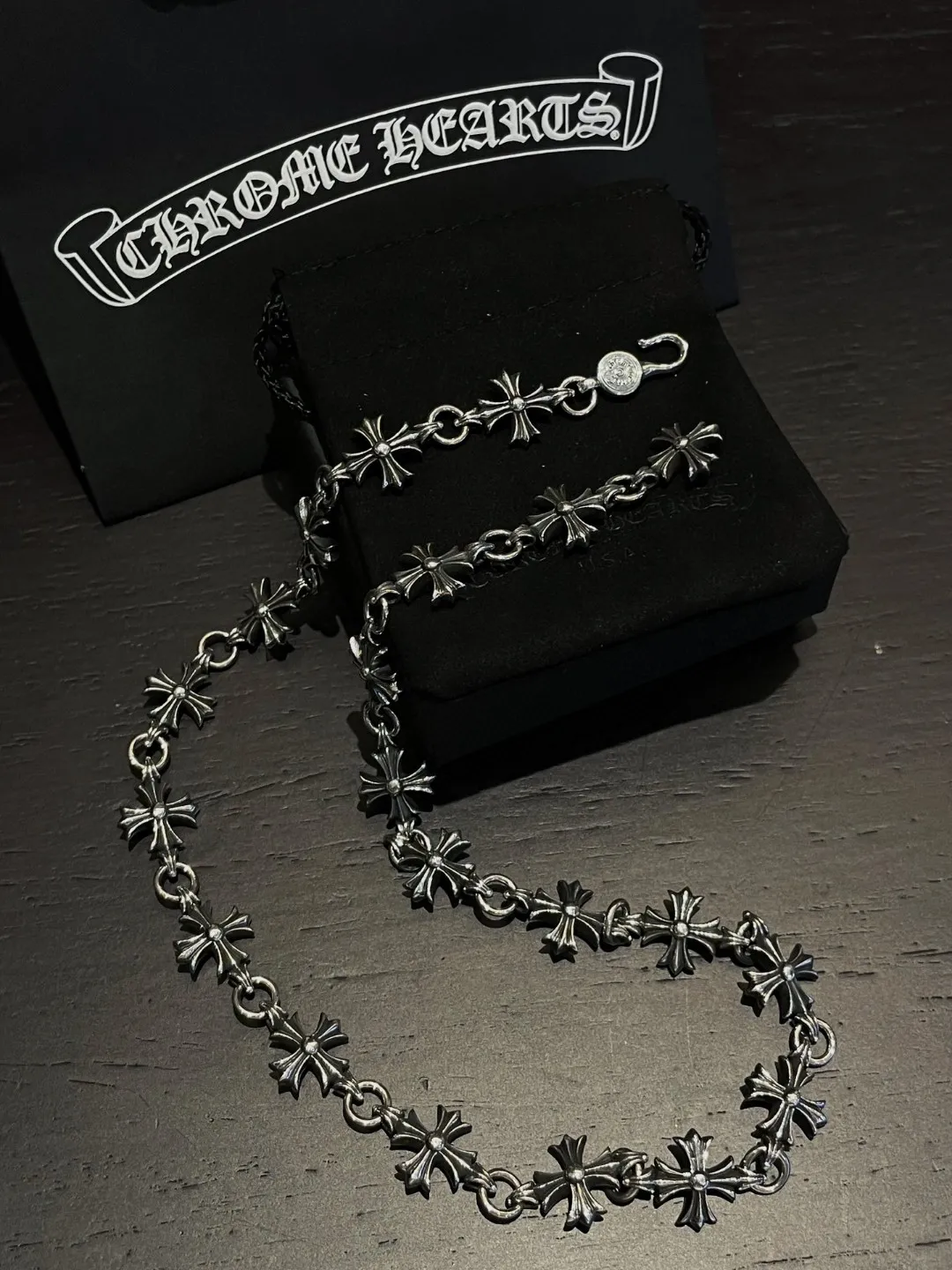 Chrome Hearts ブラッククロスネックレス - 画像 (9)