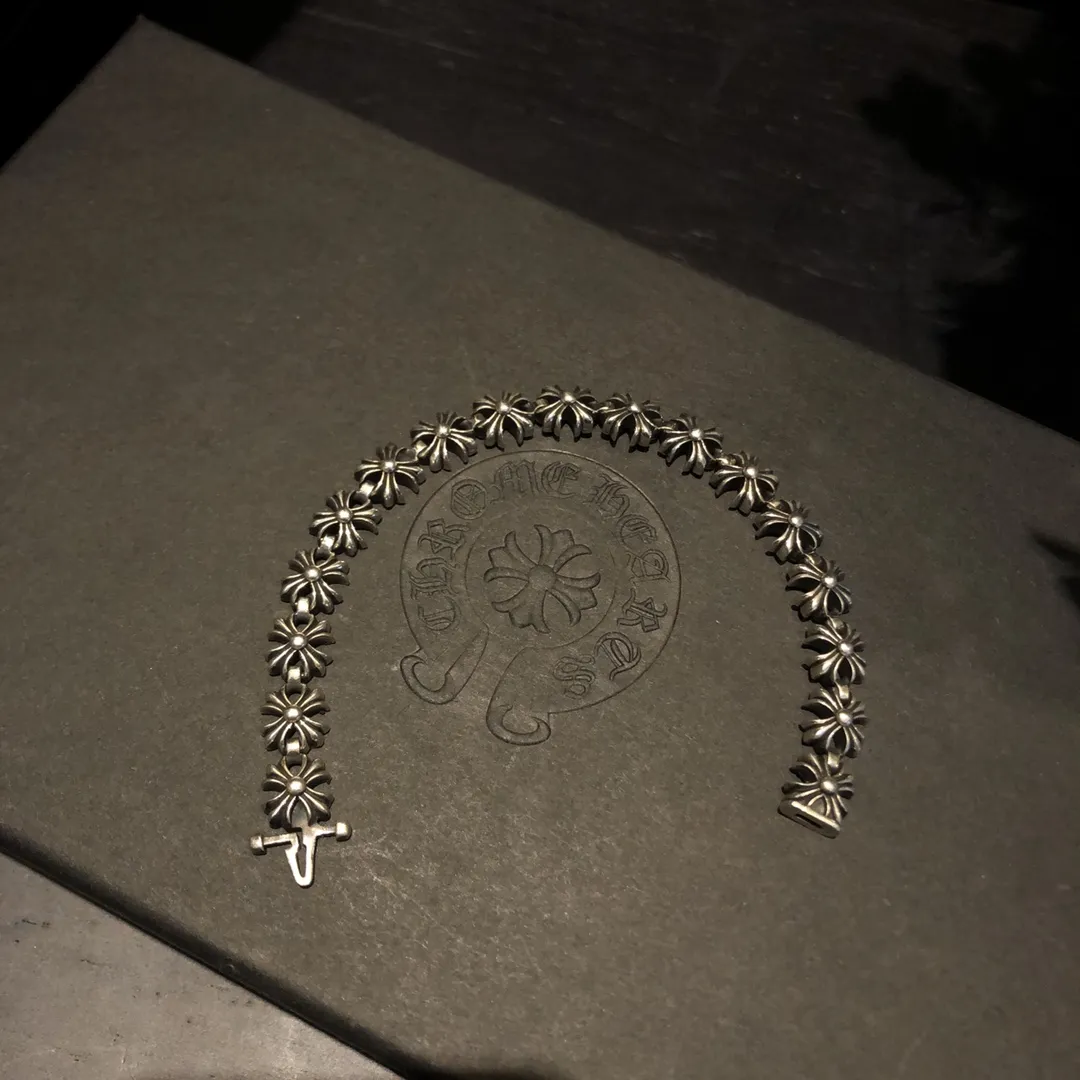 Chrome Hearts シルバー クロスフラワーブレスレット - 画像 (4)