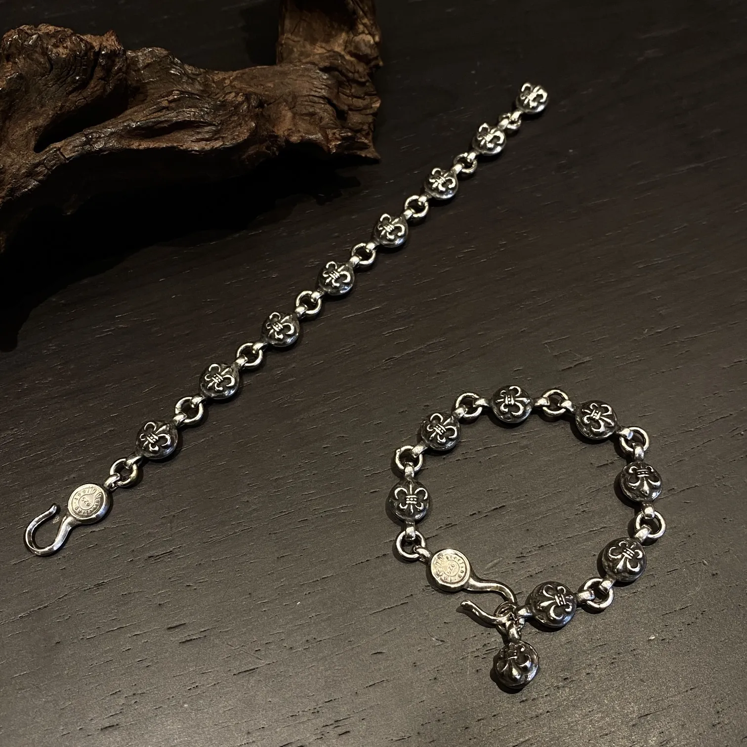 Chrome Hearts ブラック 童軍花手錠ブレスレット - 画像 (5)