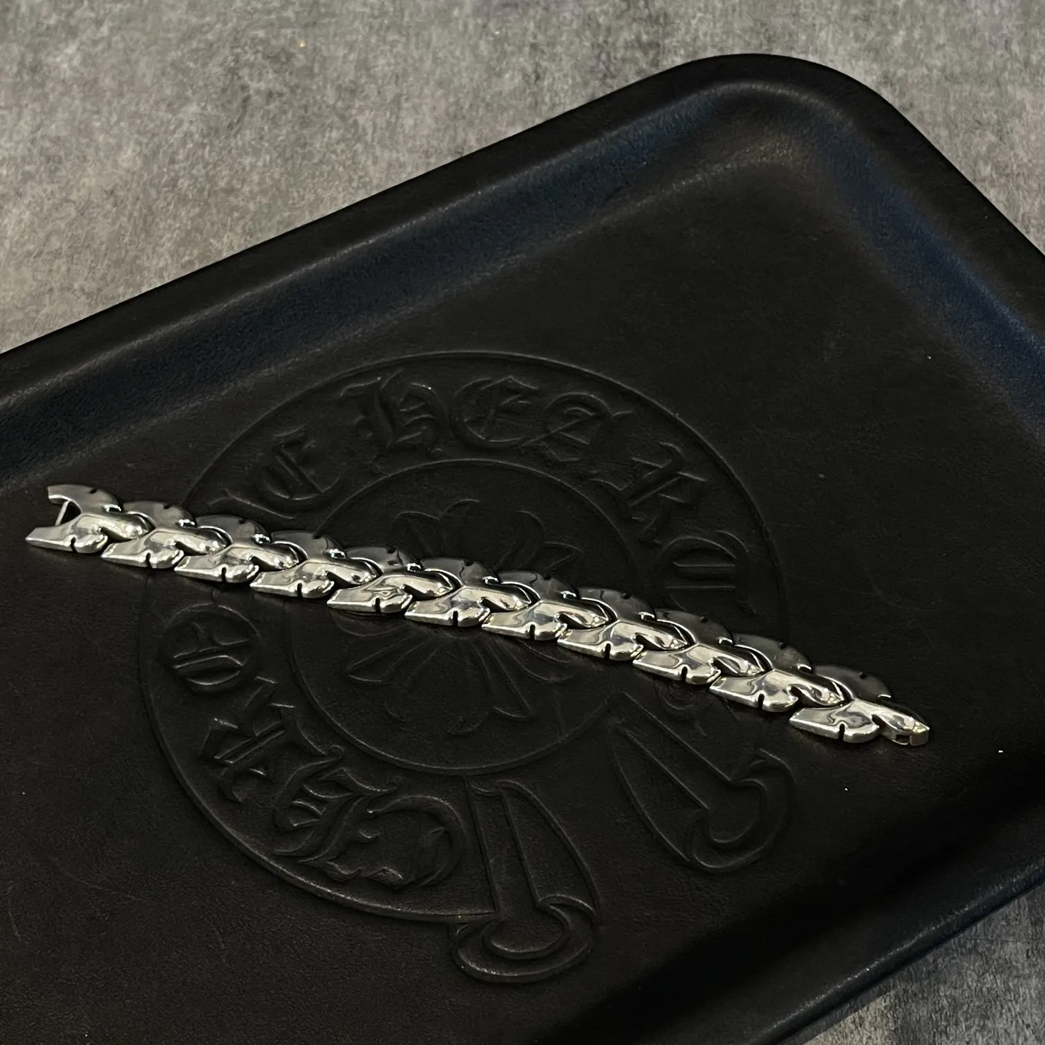 Chrome Hearts シルバー フレームトーテムブレスレット - 画像 (6)