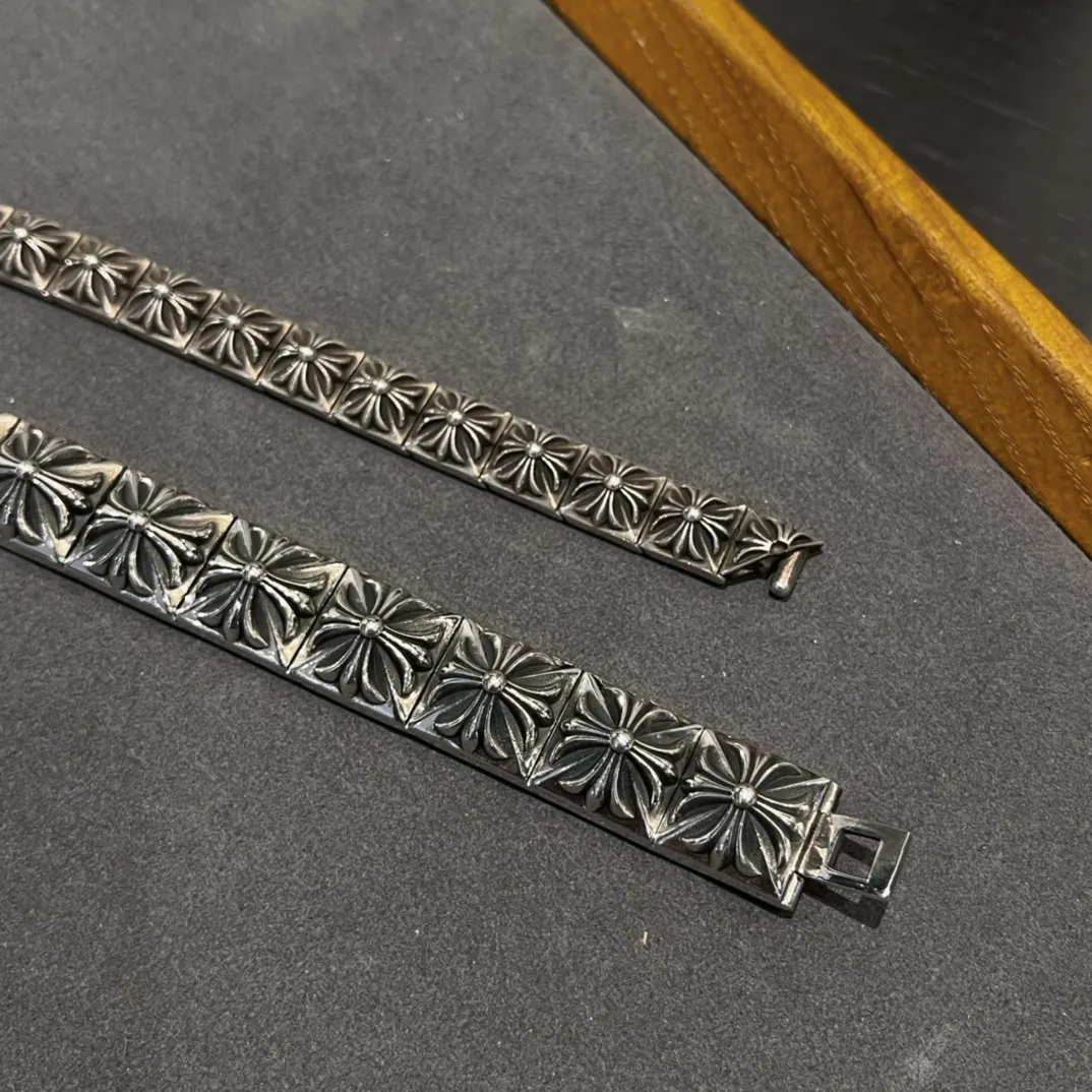 Chrome Hearts ブラッククロスチェーンブレスレット - 画像 (5)