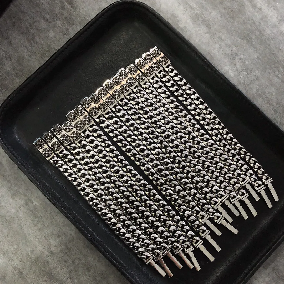 Chrome Hearts シルバー ダブルクロス中サイズブレスレット - 画像 (9)