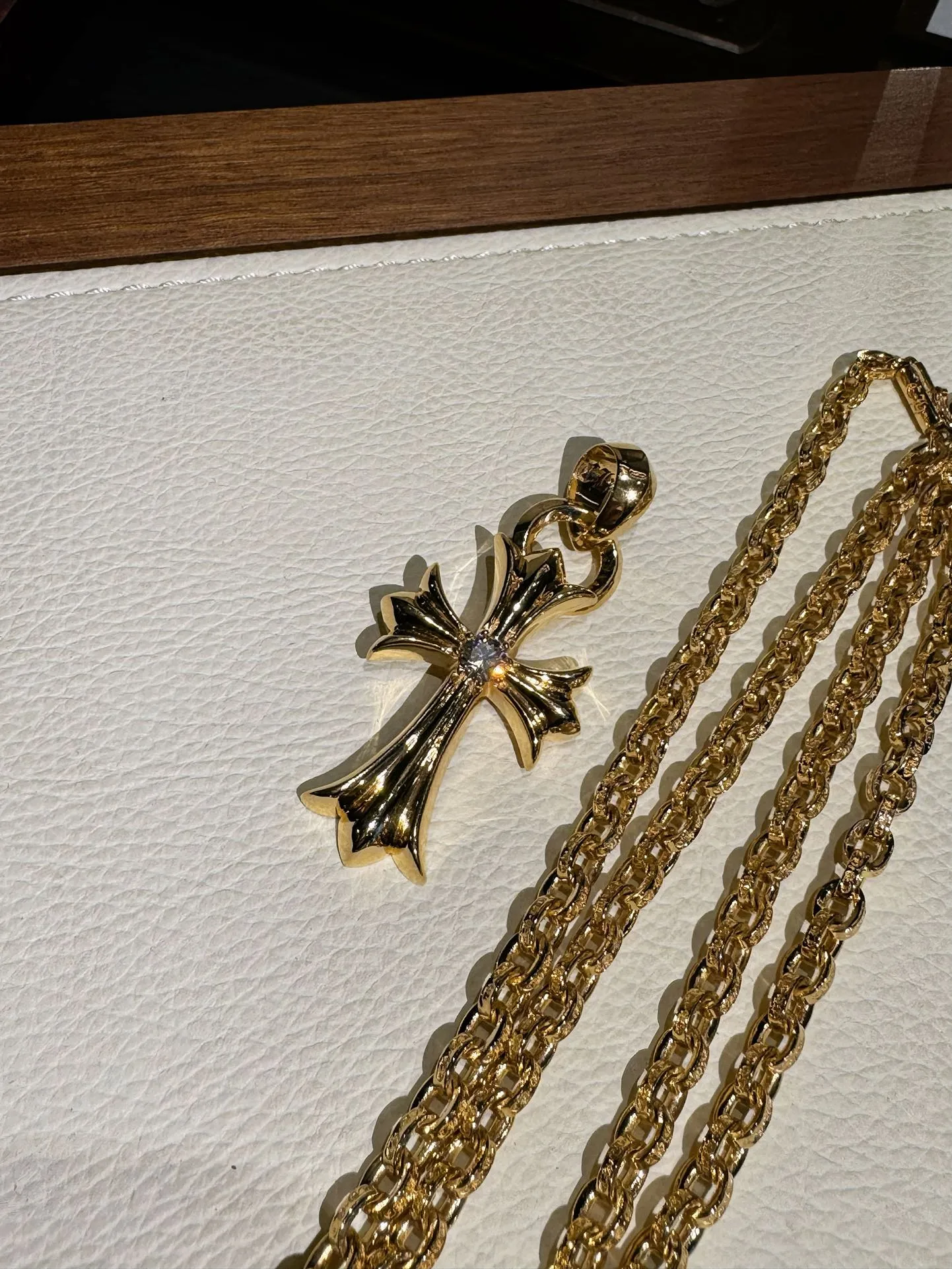 Chrome Hearts 22K純金クロスダイヤネックレス - 画像 (5)