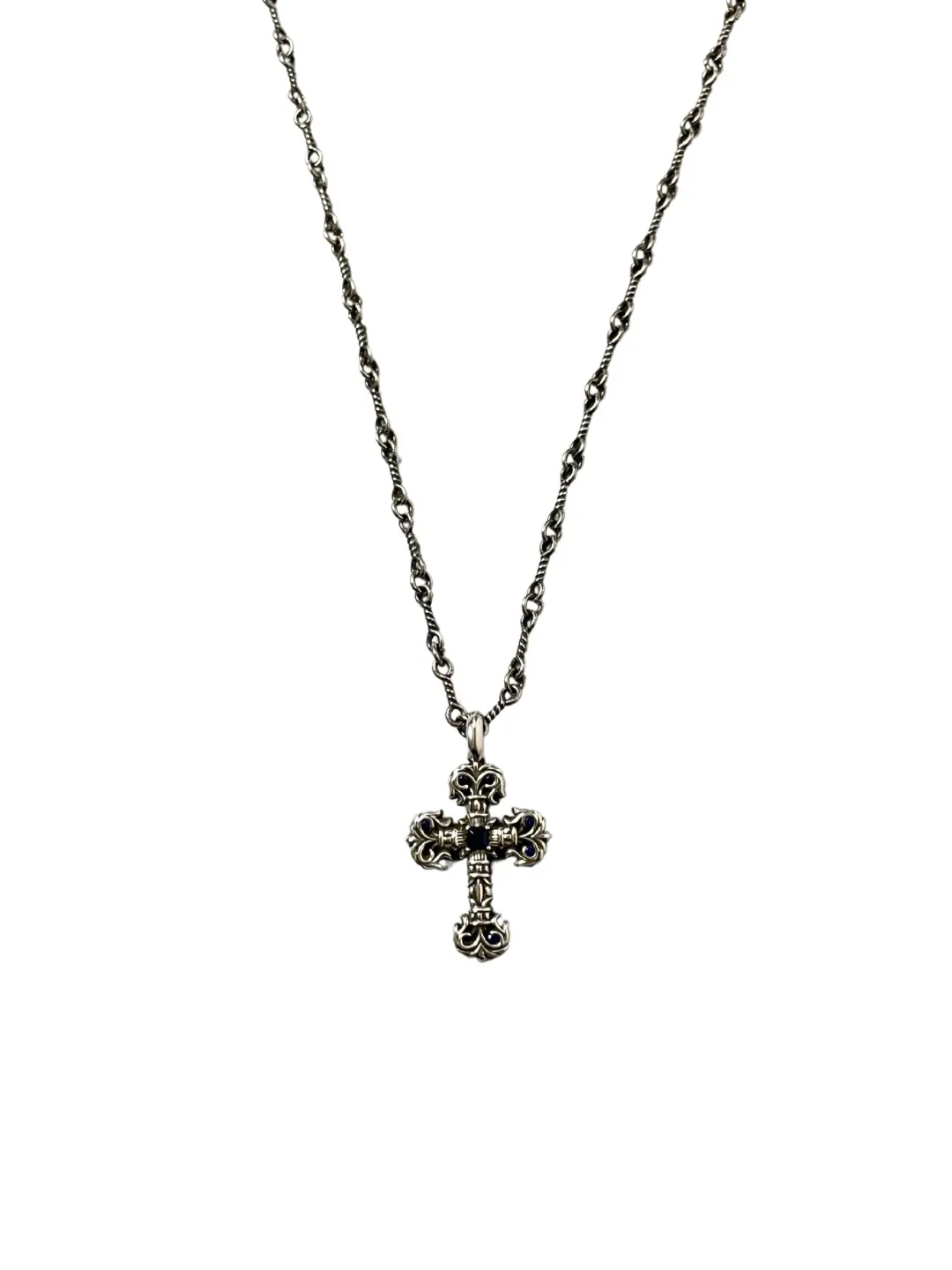 Chrome Hearts ブルーダイヤミニフレアクロスネックレス