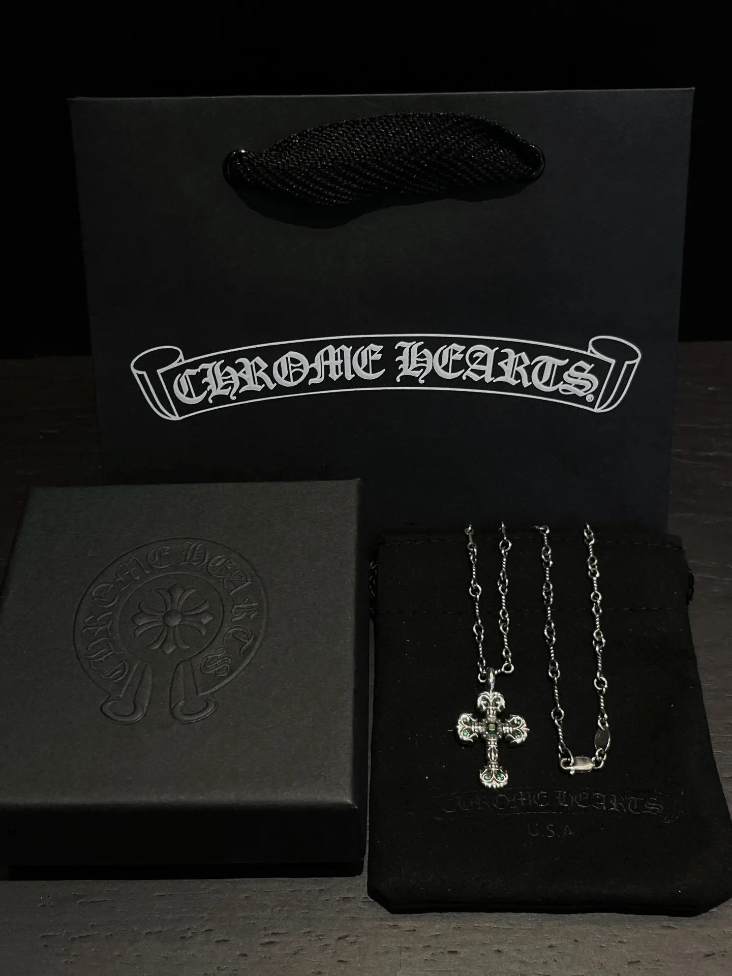 Chrome Hearts 緑ダイヤミニ炎十字架ネックレス - 画像 (9)