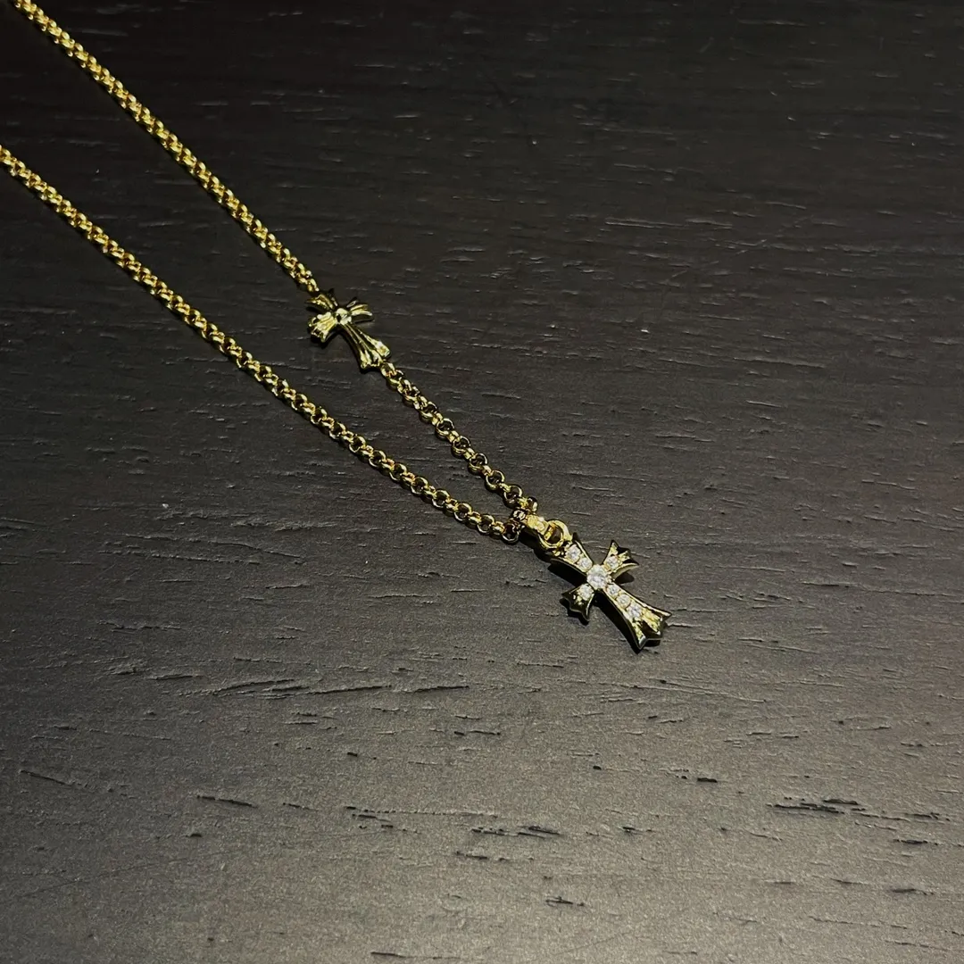Chrome Hearts ゴールド ダブルクロスネックレス - 画像 (5)