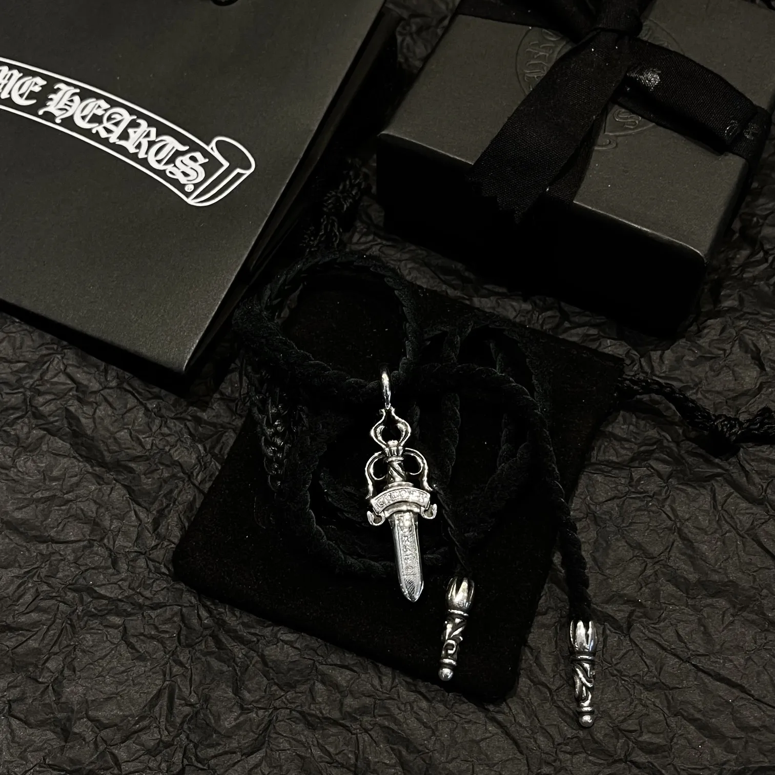 Chrome Hearts ブラック剣モチーフネックレス - 画像 (8)