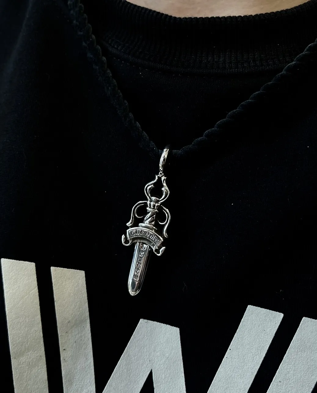 Chrome Hearts ブラック剣モチーフネックレス - 画像 (10)
