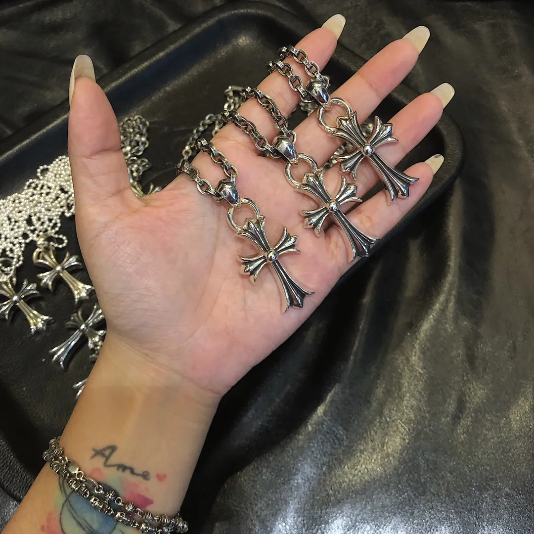 Chrome Hearts シルバー十字架ペンダント - 画像 (7)