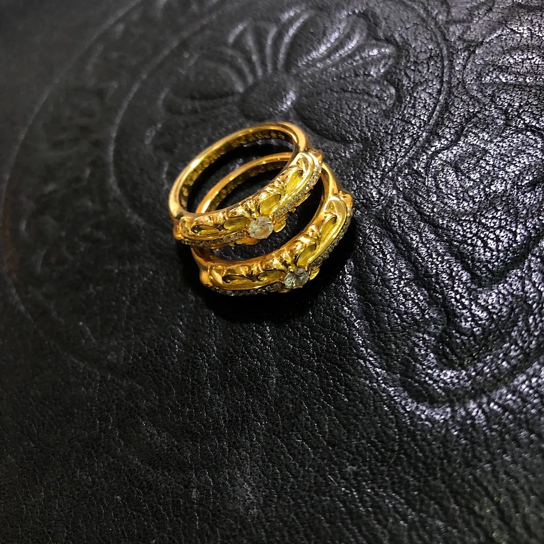 Chrome Hearts 22K金色クロスリング - 画像 (6)