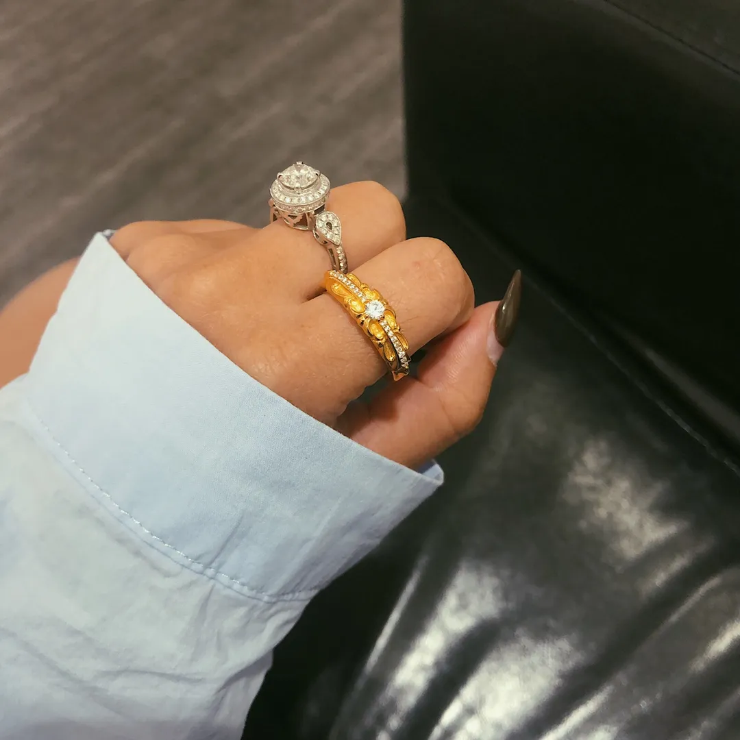 Chrome Hearts 22K金色クロスリング - 画像 (7)