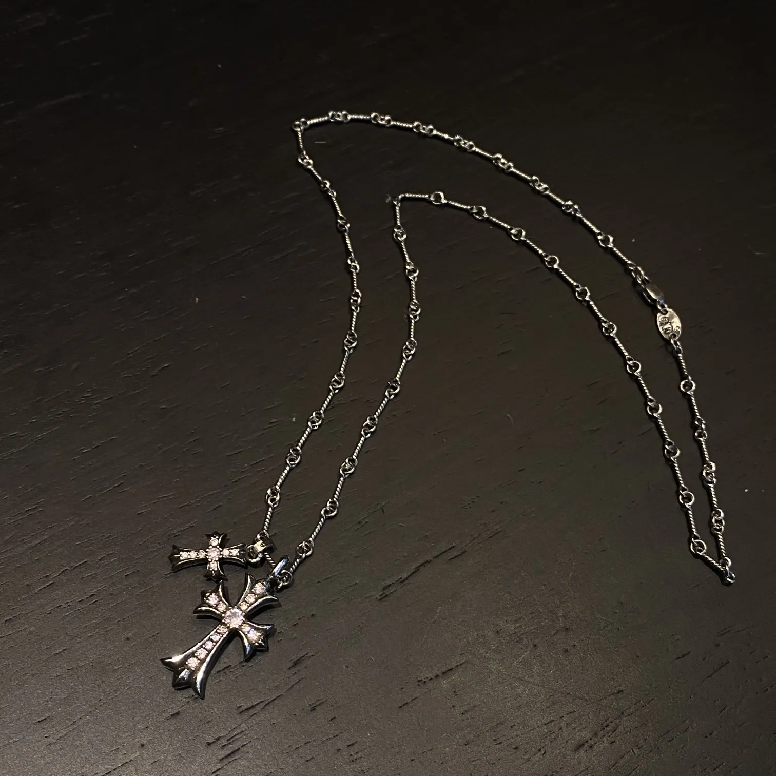 Chrome Hearts ピンクダイヤモンド十字架ネックレス - 画像 (9)