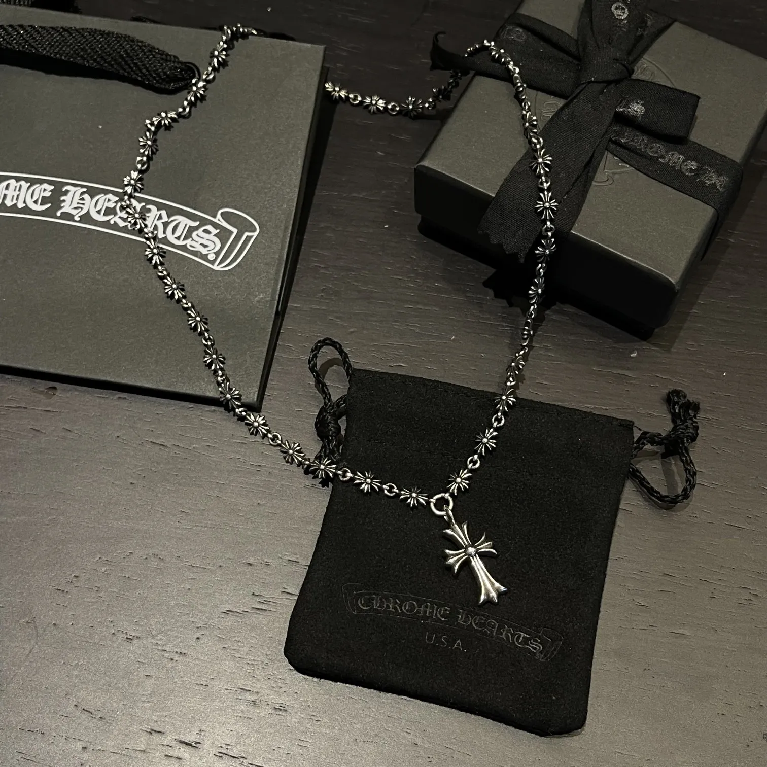 Chrome Hearts シルバー クロス ネックレス - 画像 (5)