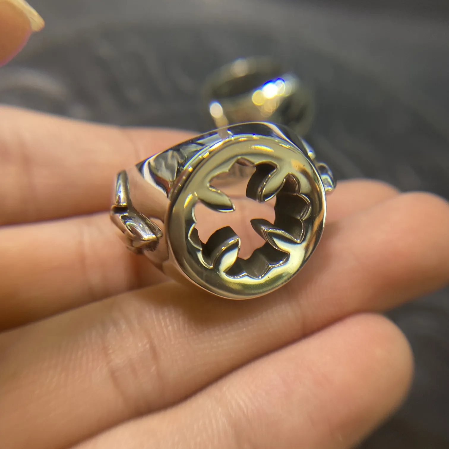 Chrome Hearts シルバー クロスリング - 画像 (6)