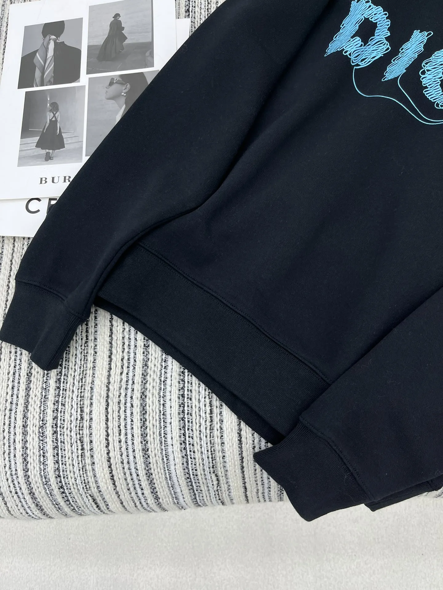 Christian Dior 黒色 2024新品プリント裏起毛スウェット - 画像 (5)