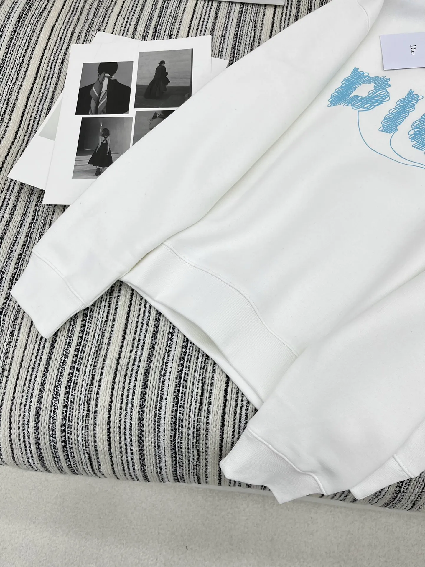 Christian Dior 白 2024新品丸襟プリントパーカー - 画像 (5)