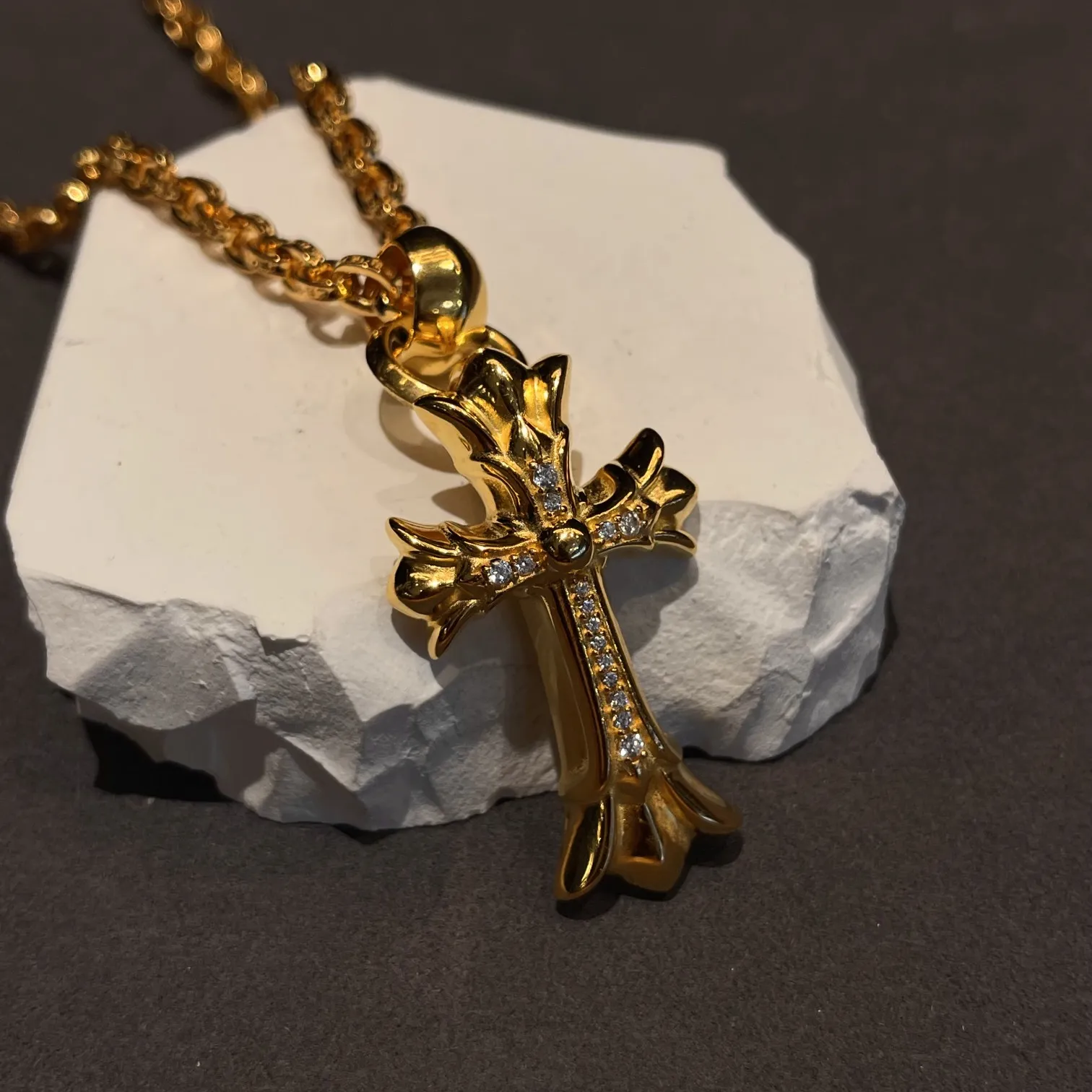 Chrome Hearts ゴールド ダブルクロスネックレス - 画像 (7)