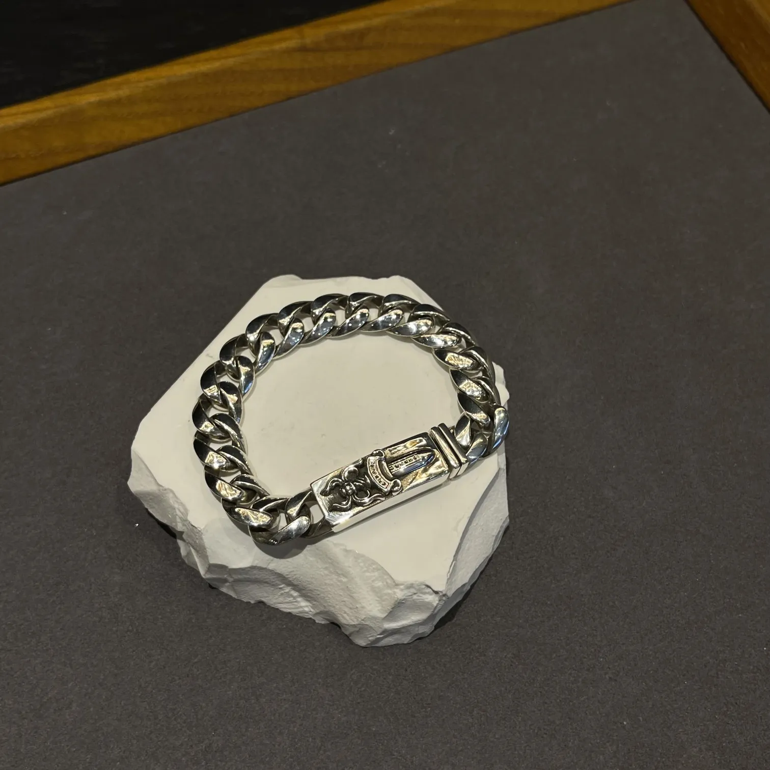 Chrome Hearts シルバー中号宝剣チェーンブレスレット - 画像 (5)