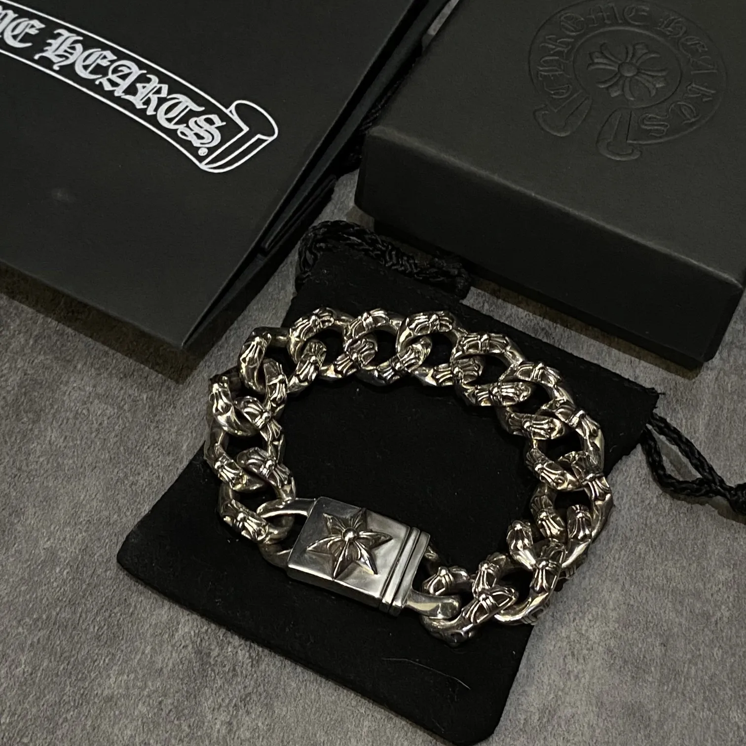 Chrome Hearts シルバー 六芒星フルールブレスレット - 画像 (9)