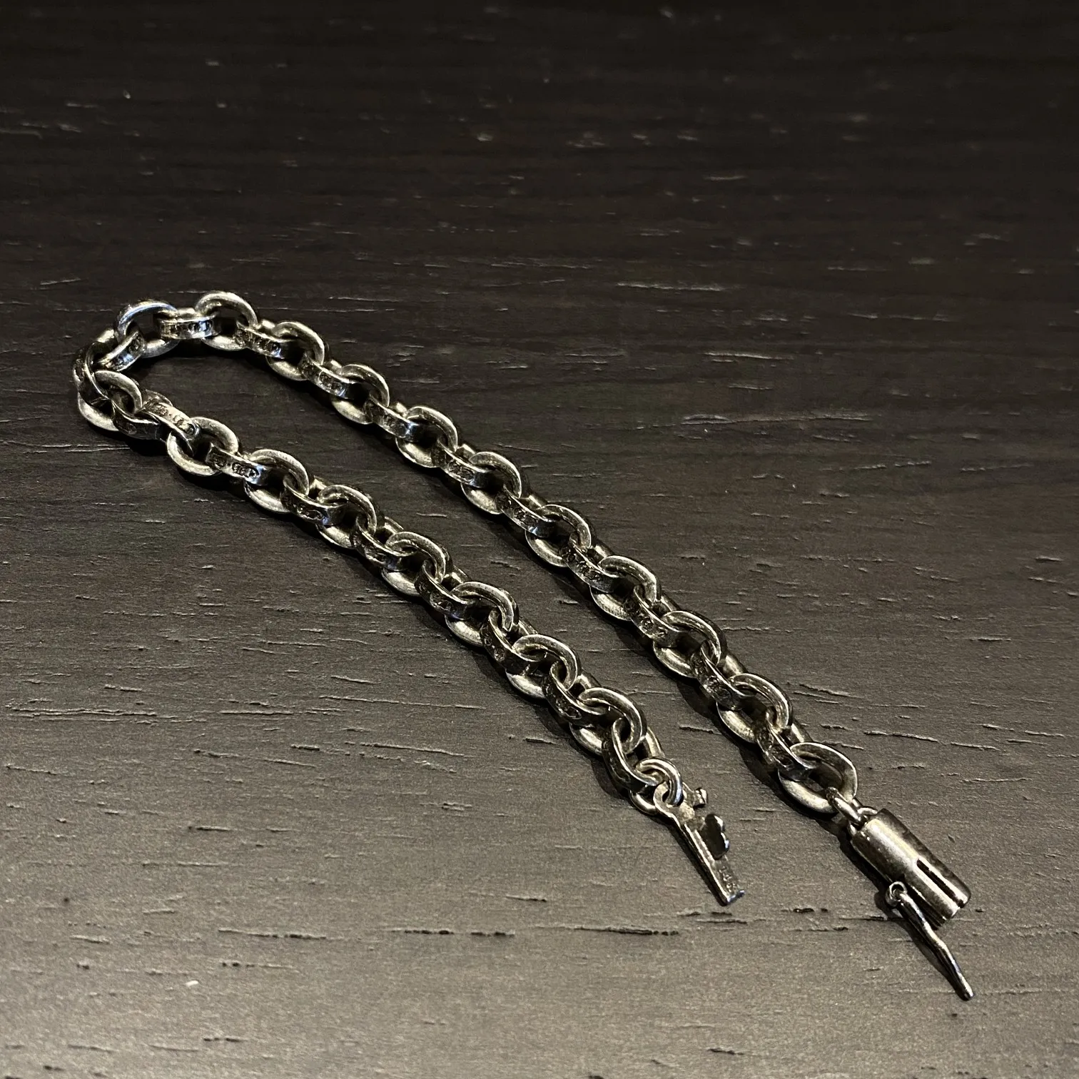 Chrome Hearts シルバーCH手錠ブレスレット - 画像 (7)