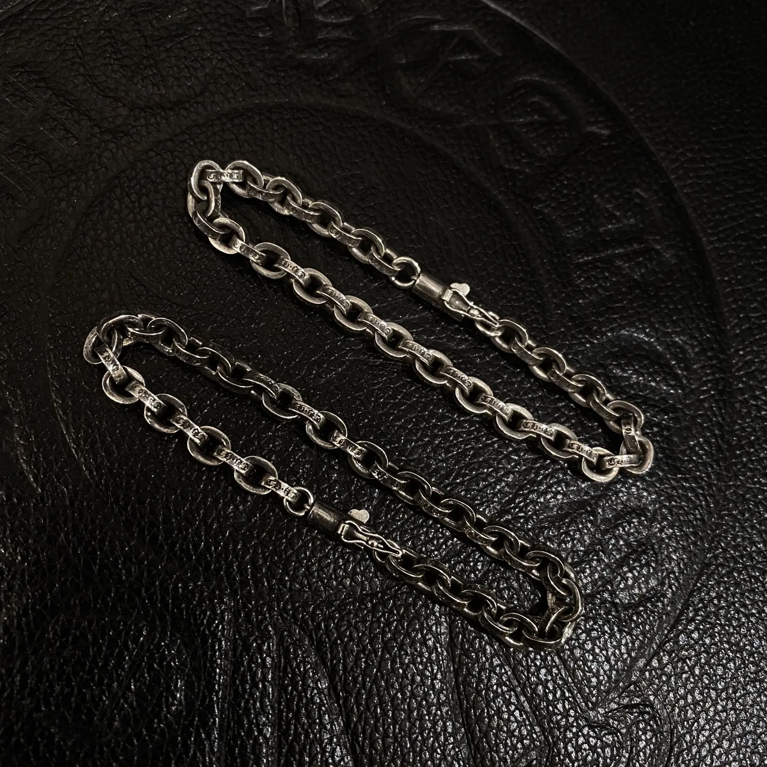 Chrome Hearts シルバーCH手錠ブレスレット - 画像 (9)