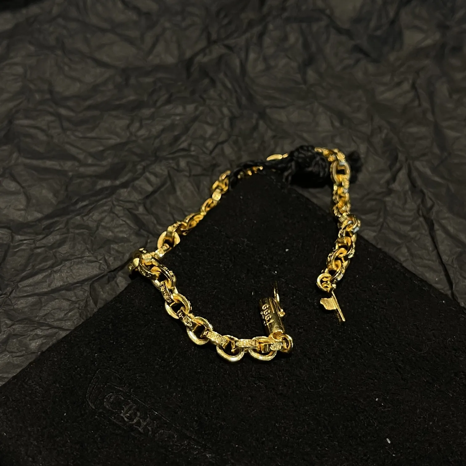 Chrome Hearts ゴールドCH手錠ブレスレット - 画像 (8)