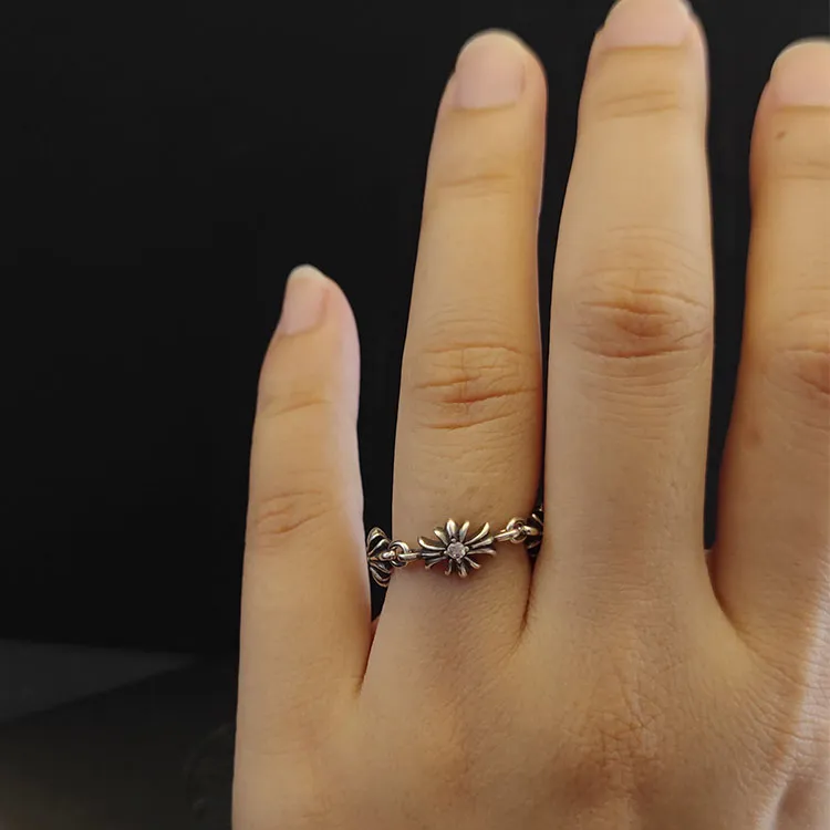 Chrome Heartsクロムハーツ十字花多節リングブルー/ピンク/クリア - 画像 (4)