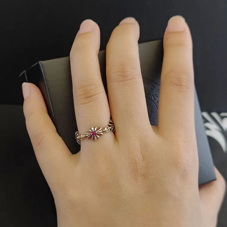 Chrome Heartsクロムハーツ十字花多節リングブルー/ピンク/クリア - 画像 (5)