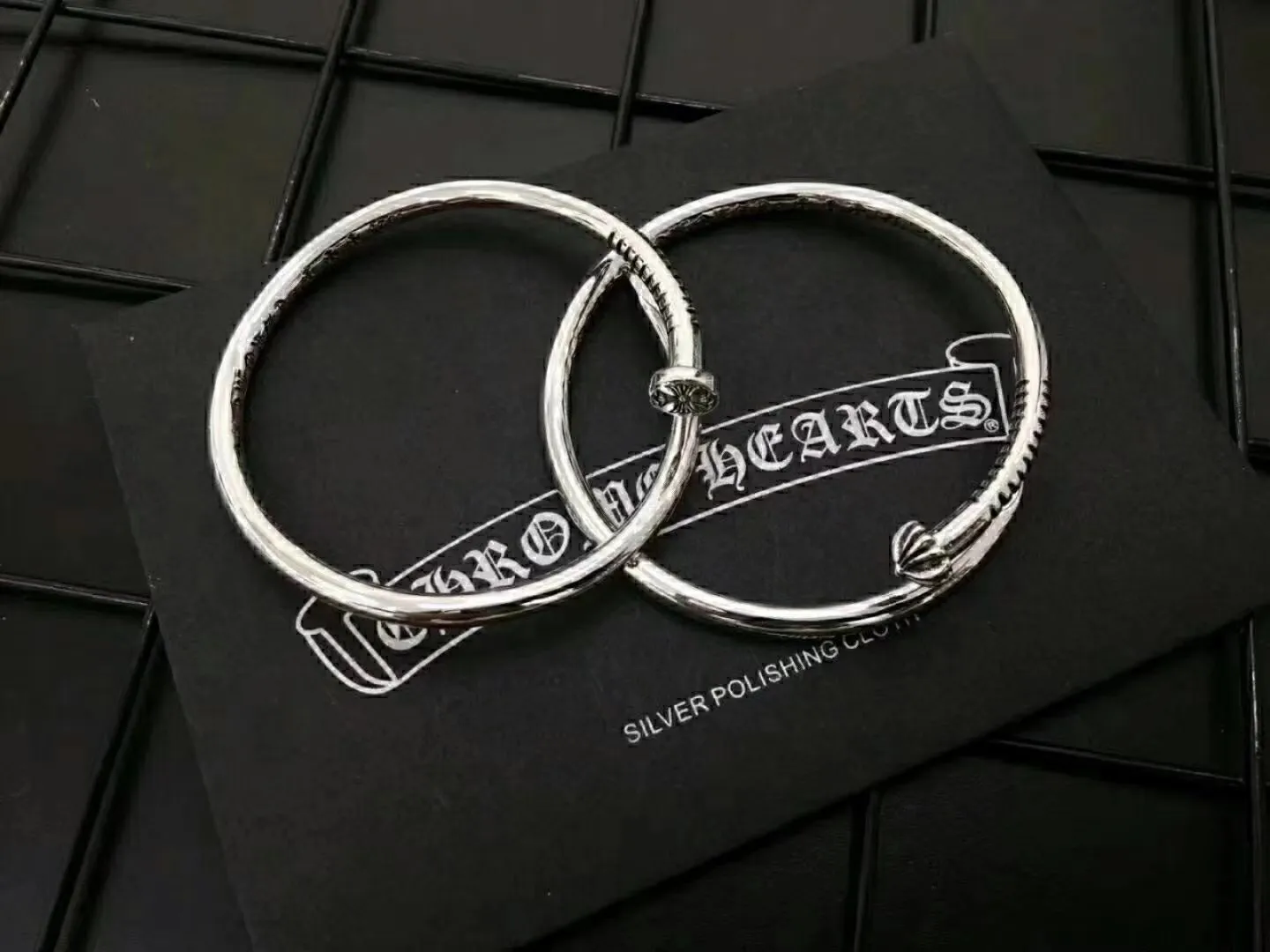 クロムハーツ シルバー スタッドブレスレット - 画像 (6)