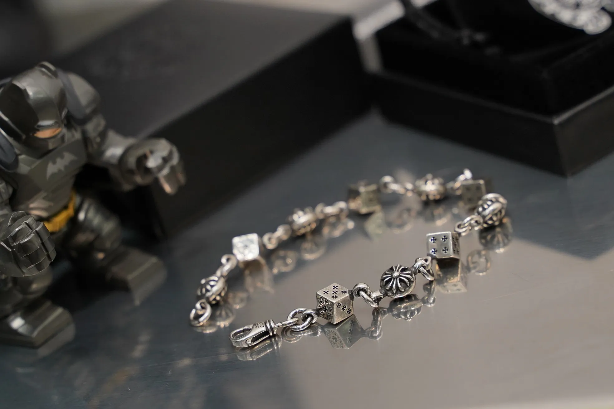 クロムハーツ シルバー ダイスクロスブレスレット - 画像 (3)
