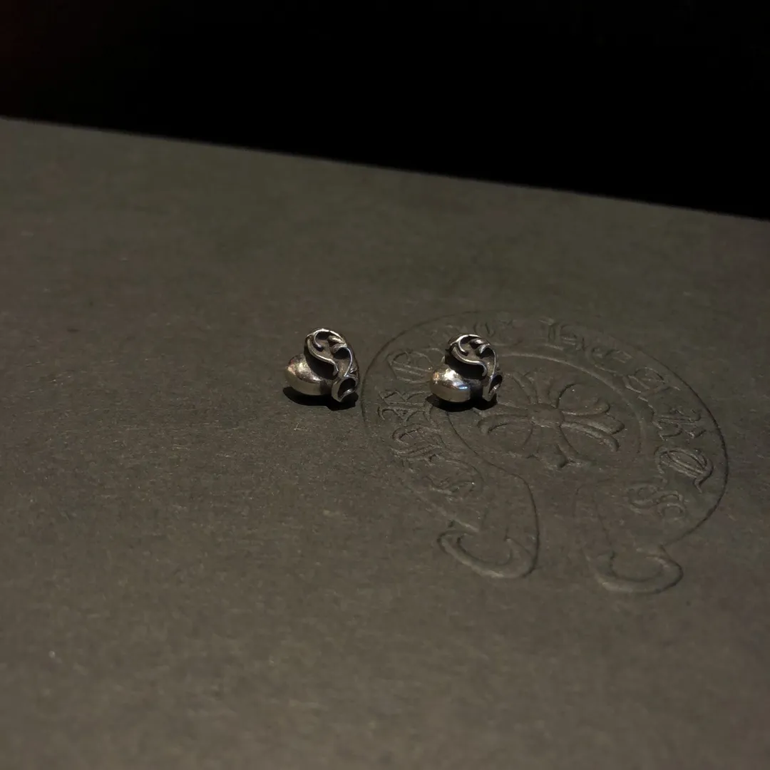 Chrome Hearts シルバー ハートイヤリング - 画像 (5)