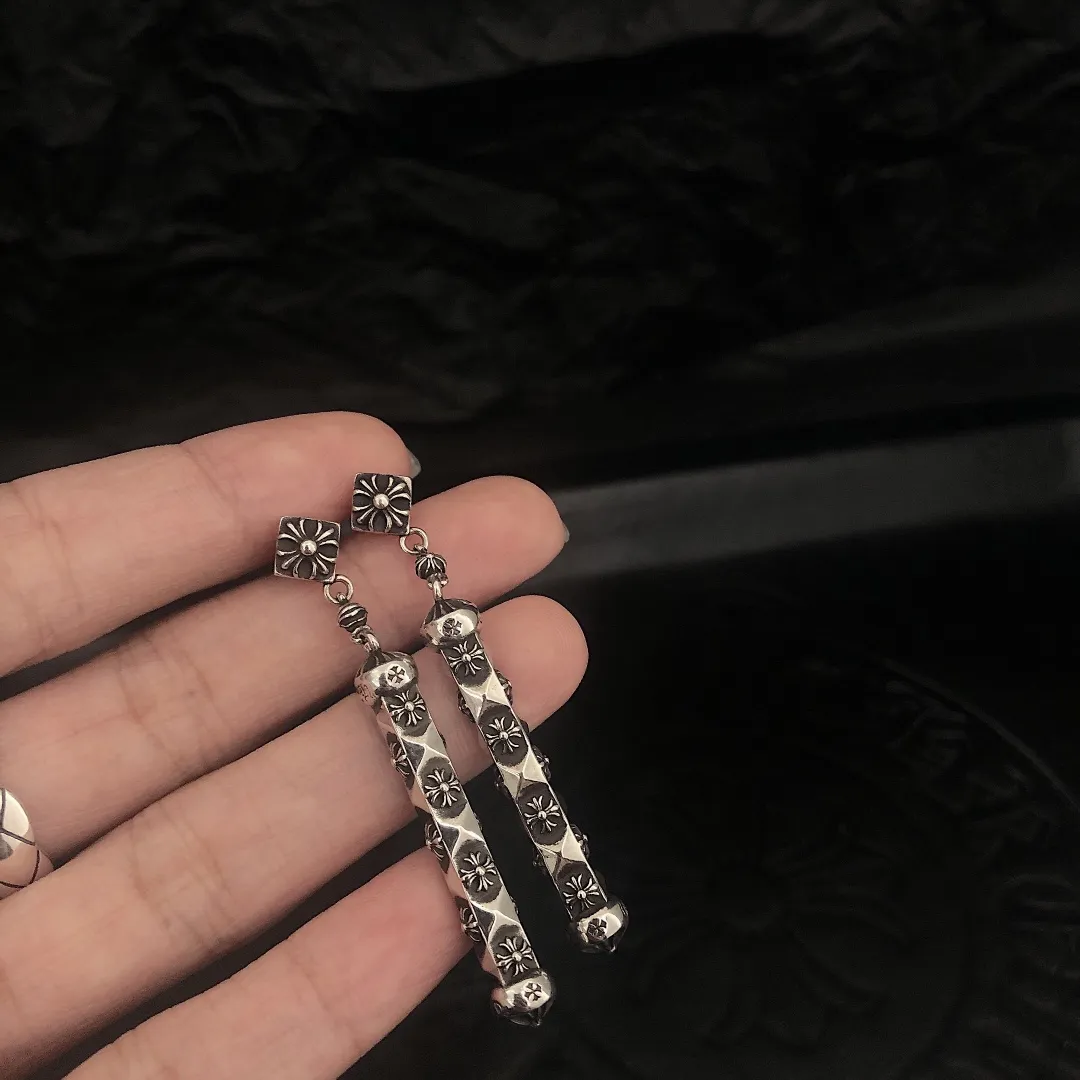 Chrome Hearts ブラッククロスイヤリング - 画像 (10)