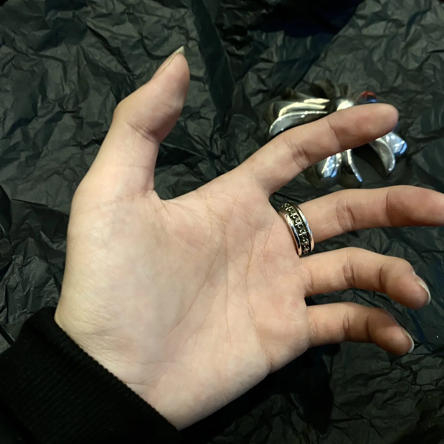 Chrome Hearts ブラックミリタリーフラワーミニプラスリング - 画像 (10)