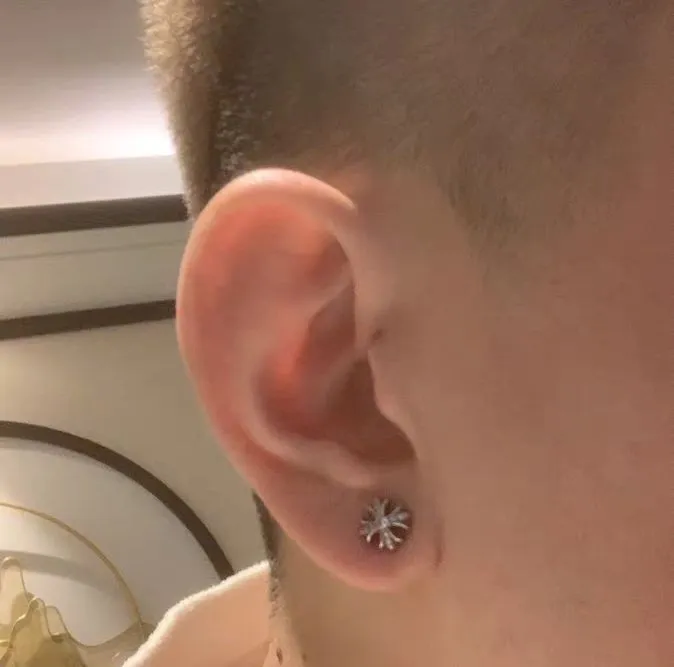 Chrome Hearts クロスフルジエアリング シルバー - 画像 (10)