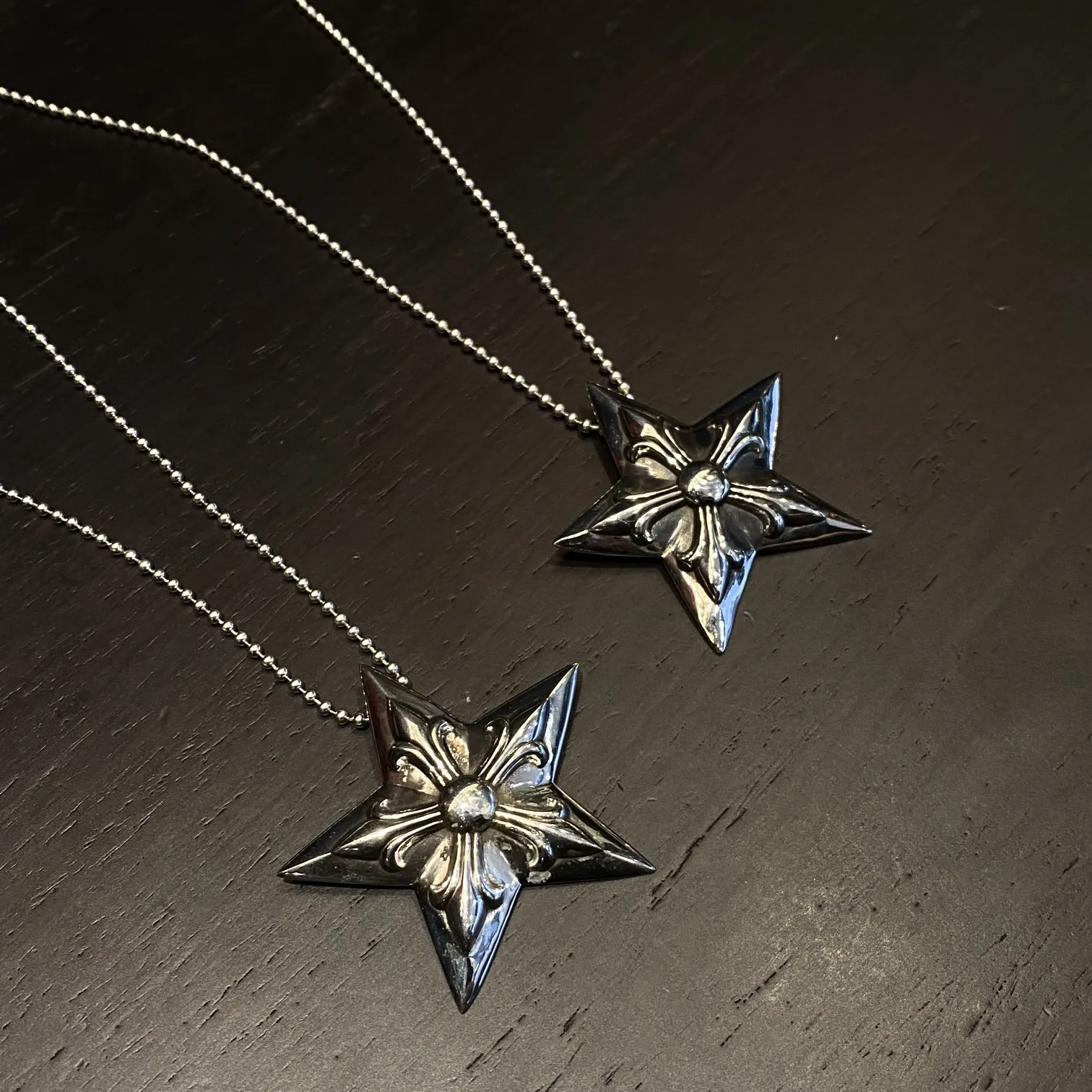 Chrome Hearts シルバースターネックレス ブラック - 画像 (5)