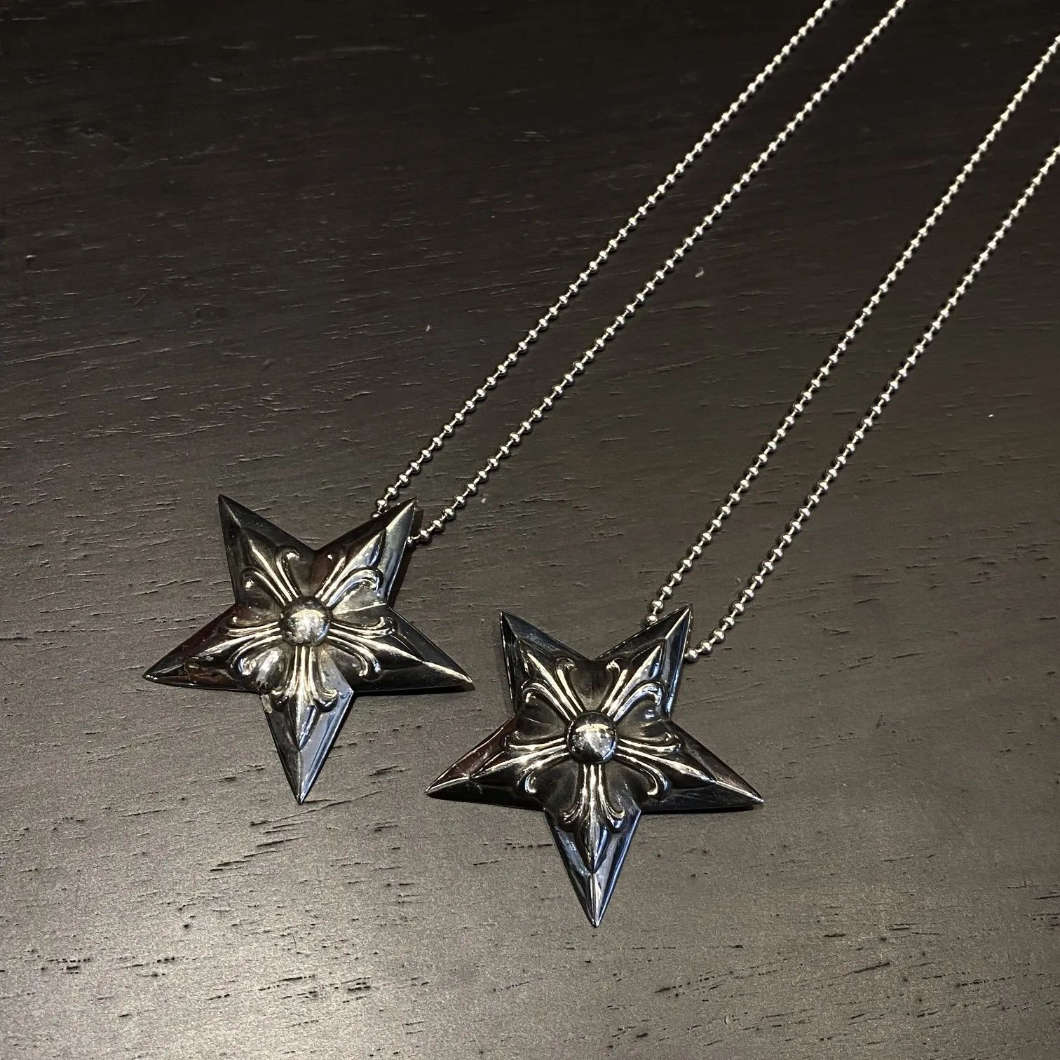 Chrome Hearts シルバースターネックレス ブラック - 画像 (8)