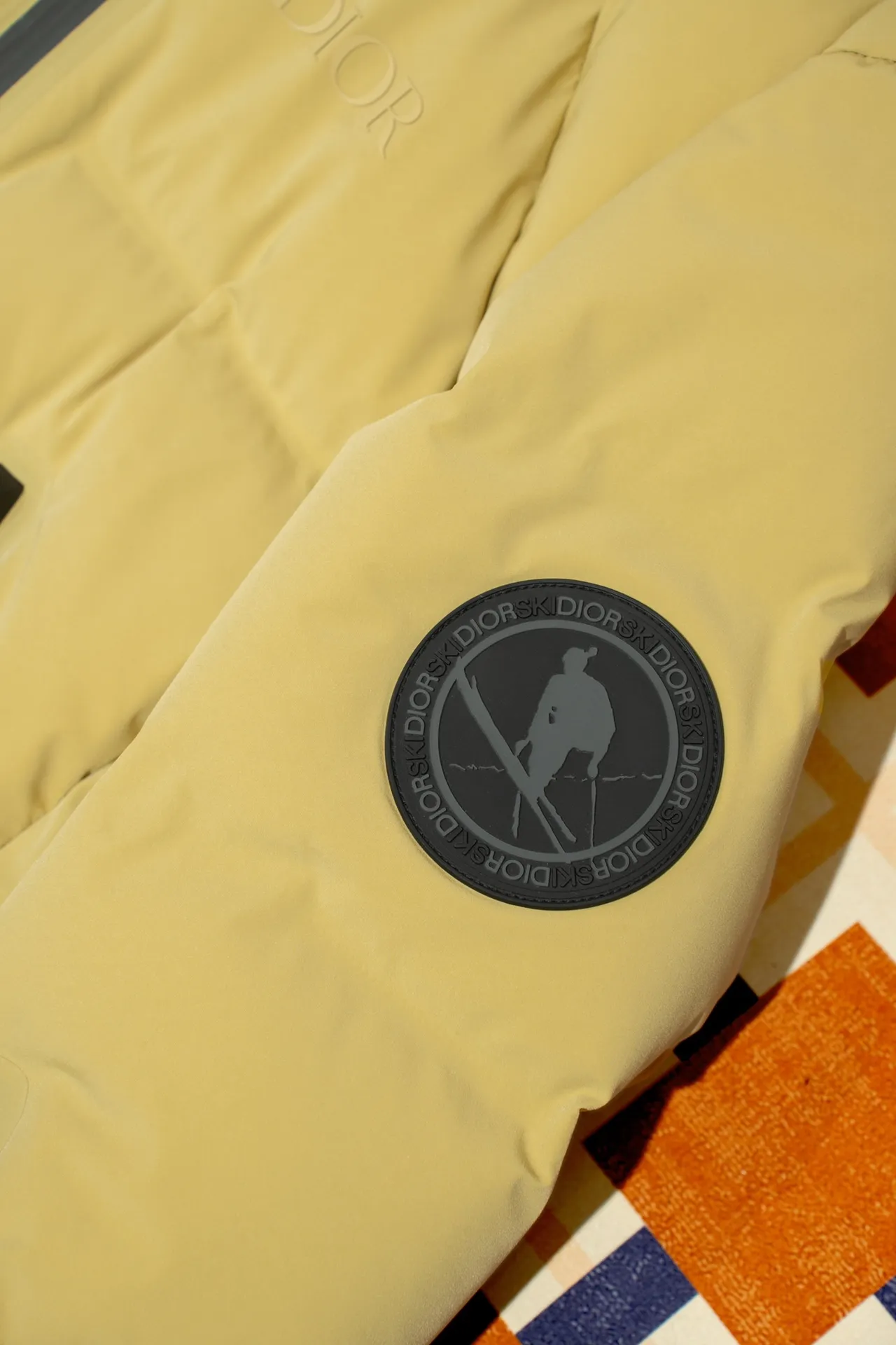 Christian Dior x Descente スキーウェア イエロー 重工羽毛 - 画像 (8)