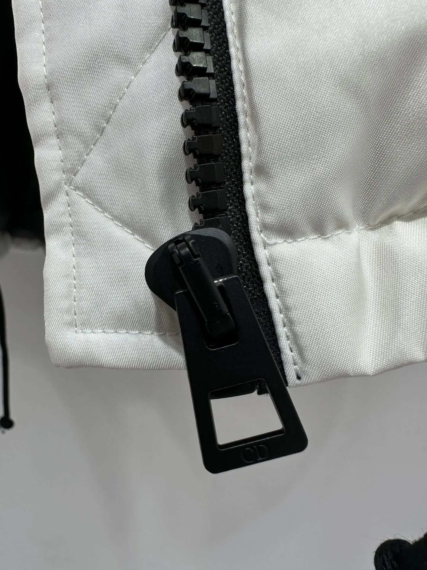 Christian Dior ホワイト ダウンジャケット - 画像 (9)