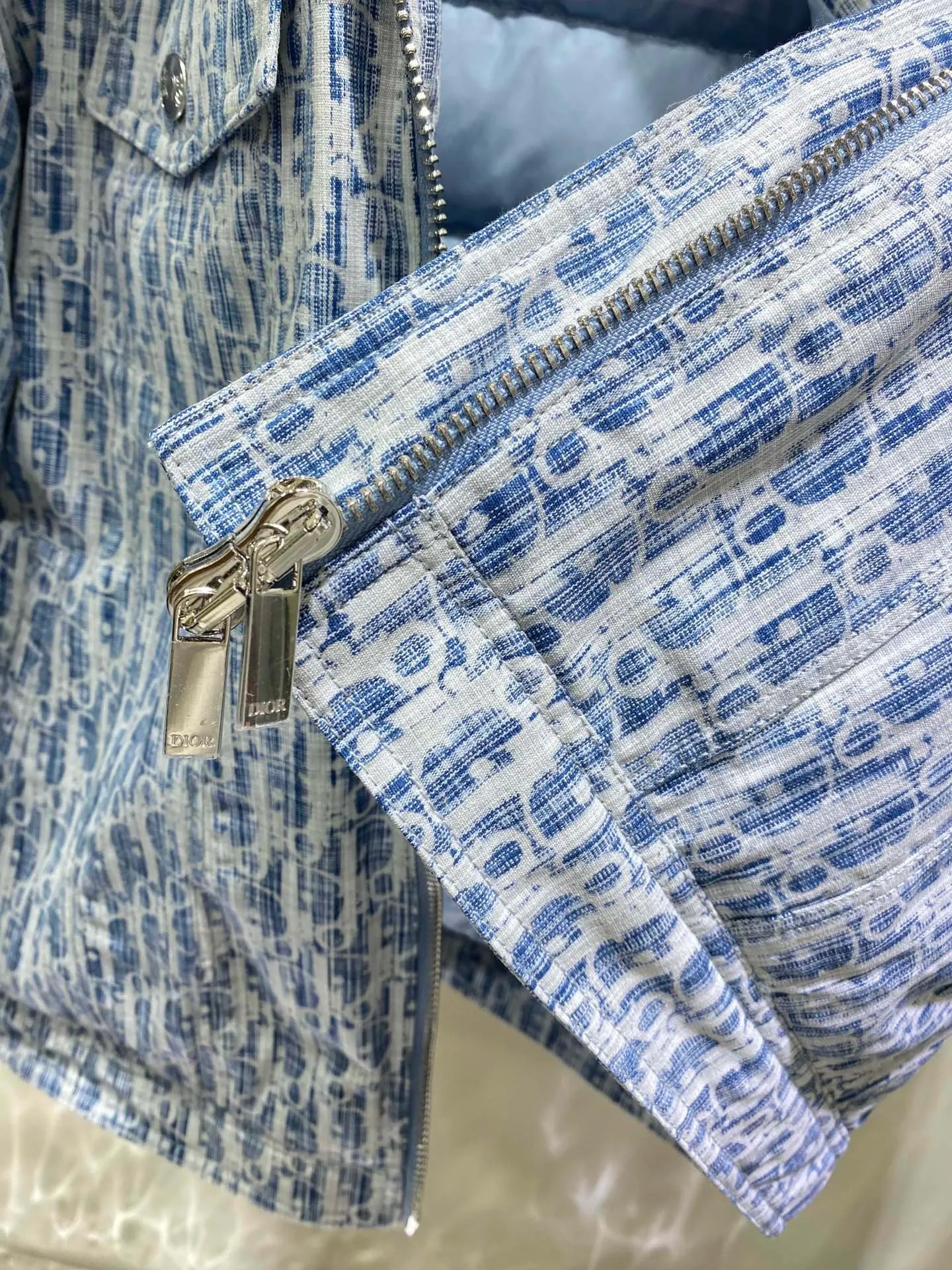 Christian Dior ブルー フーディーダウンジャケット - 画像 (8)