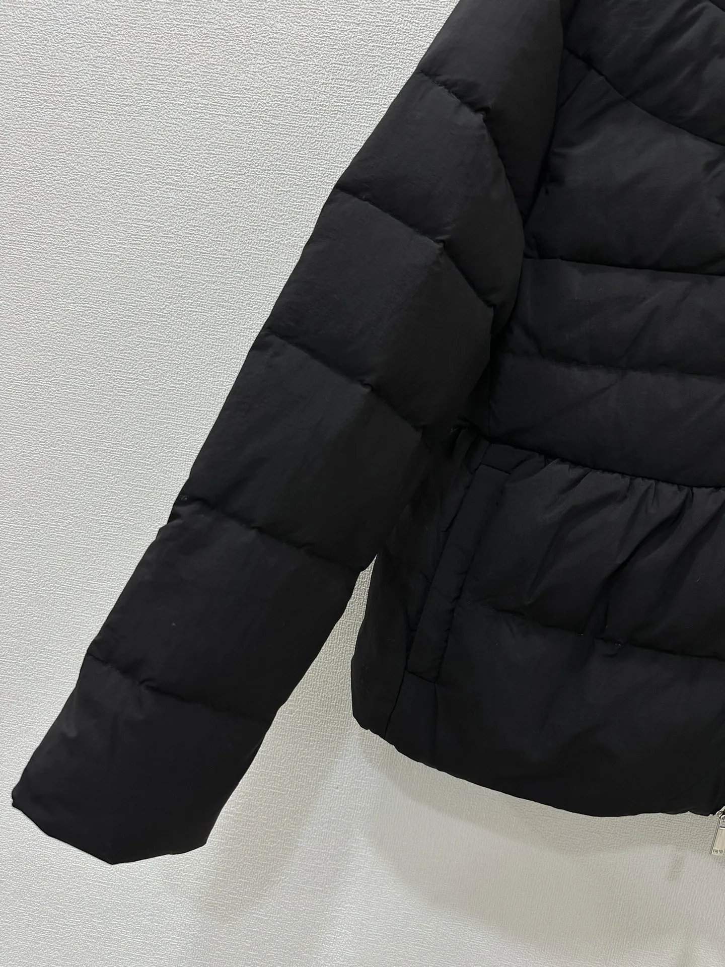 Christian Dior 黒 ウエストシェイプ ダウンジャケット - 画像 (5)