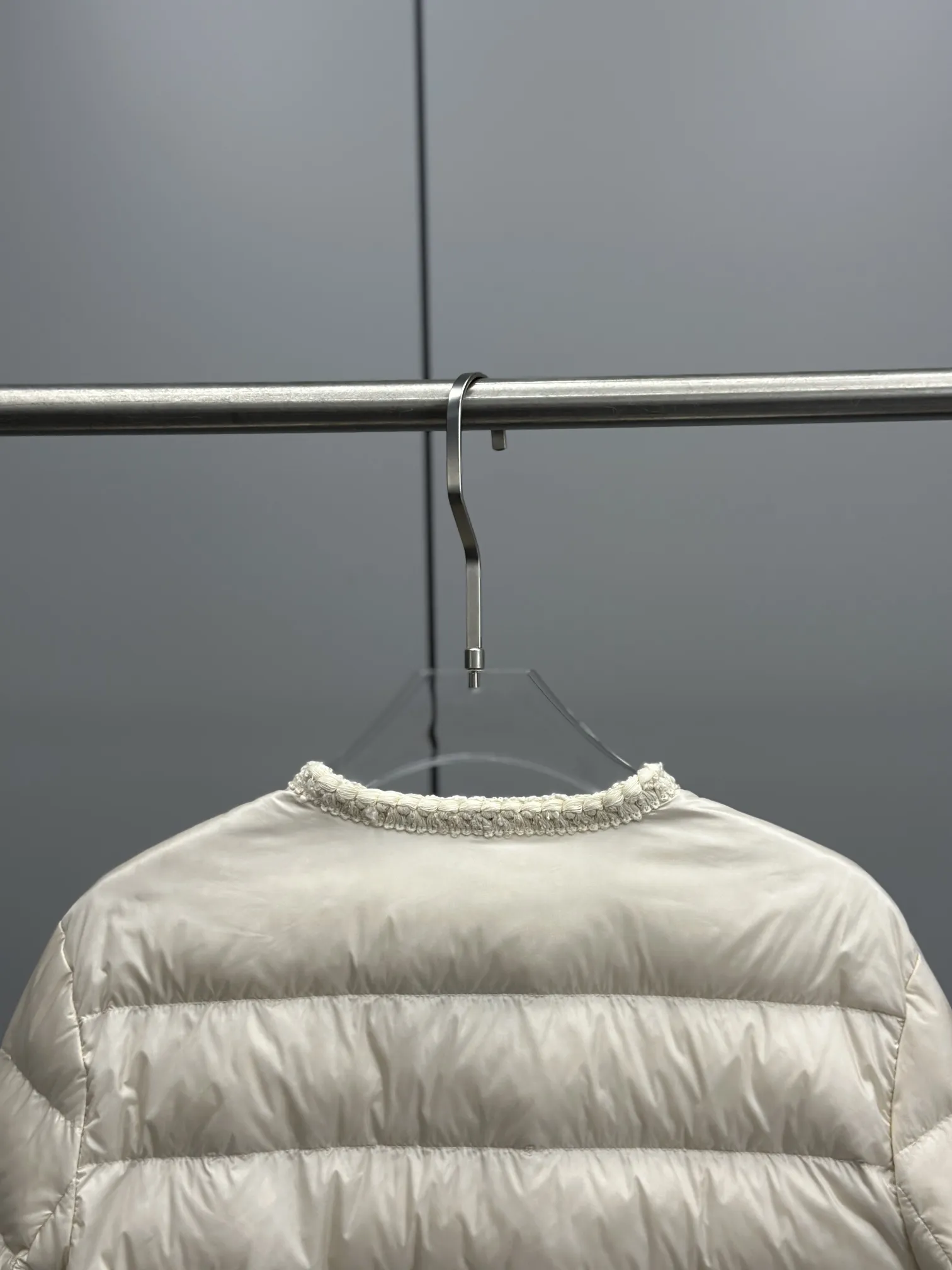 Moncler ARISTEO 女性軽量ダウンジャケット クリーム色 - 画像 (9)