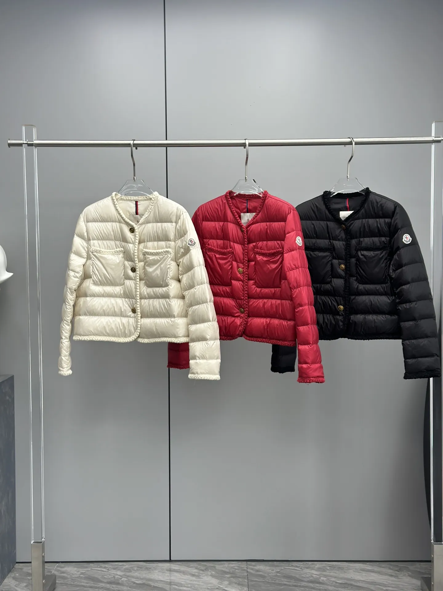 モンクレール アリステオ レディース ダウンジャケット ブラック - 画像 (3)