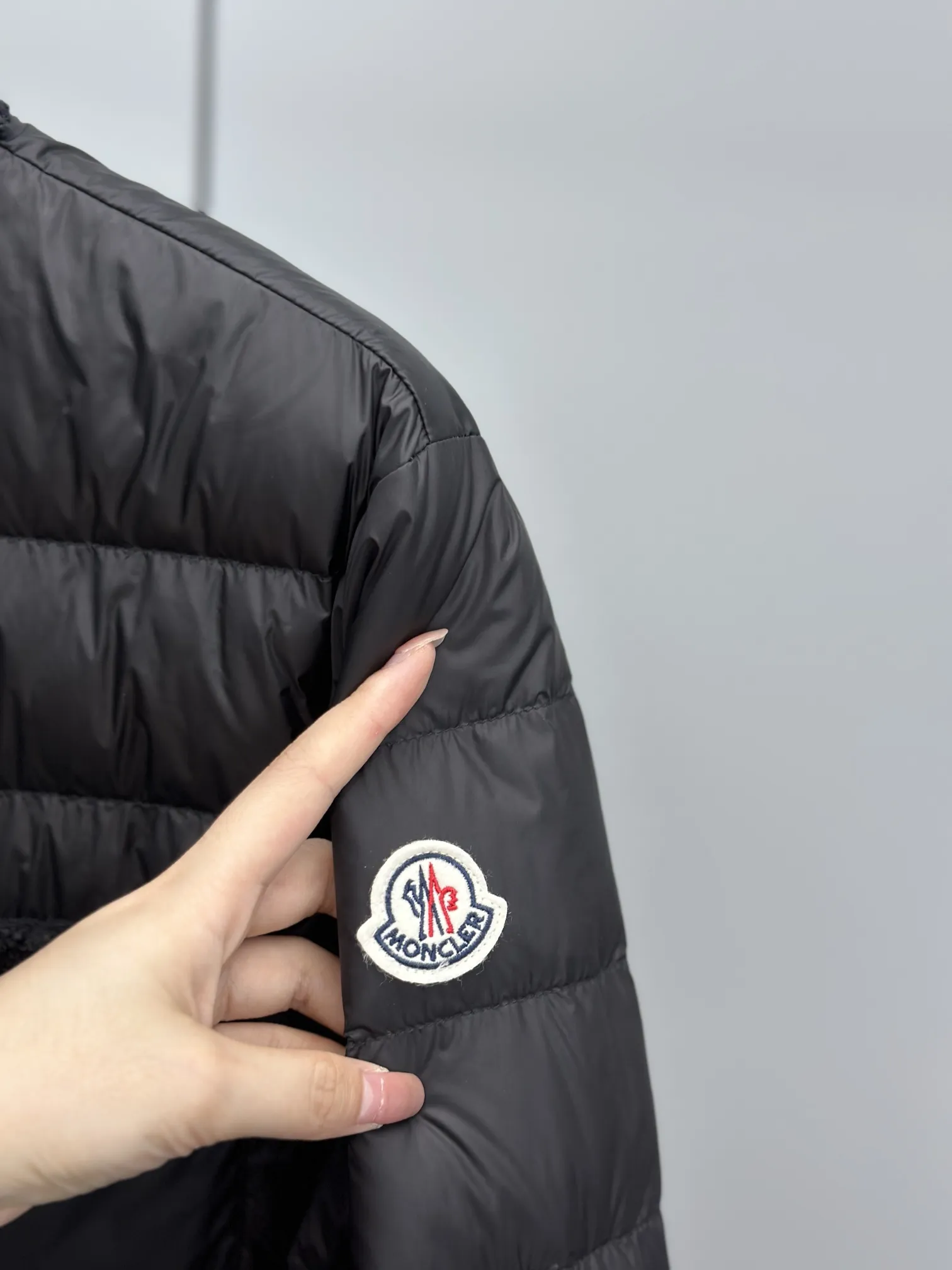 モンクレール アリステオ レディース ダウンジャケット ブラック - 画像 (6)