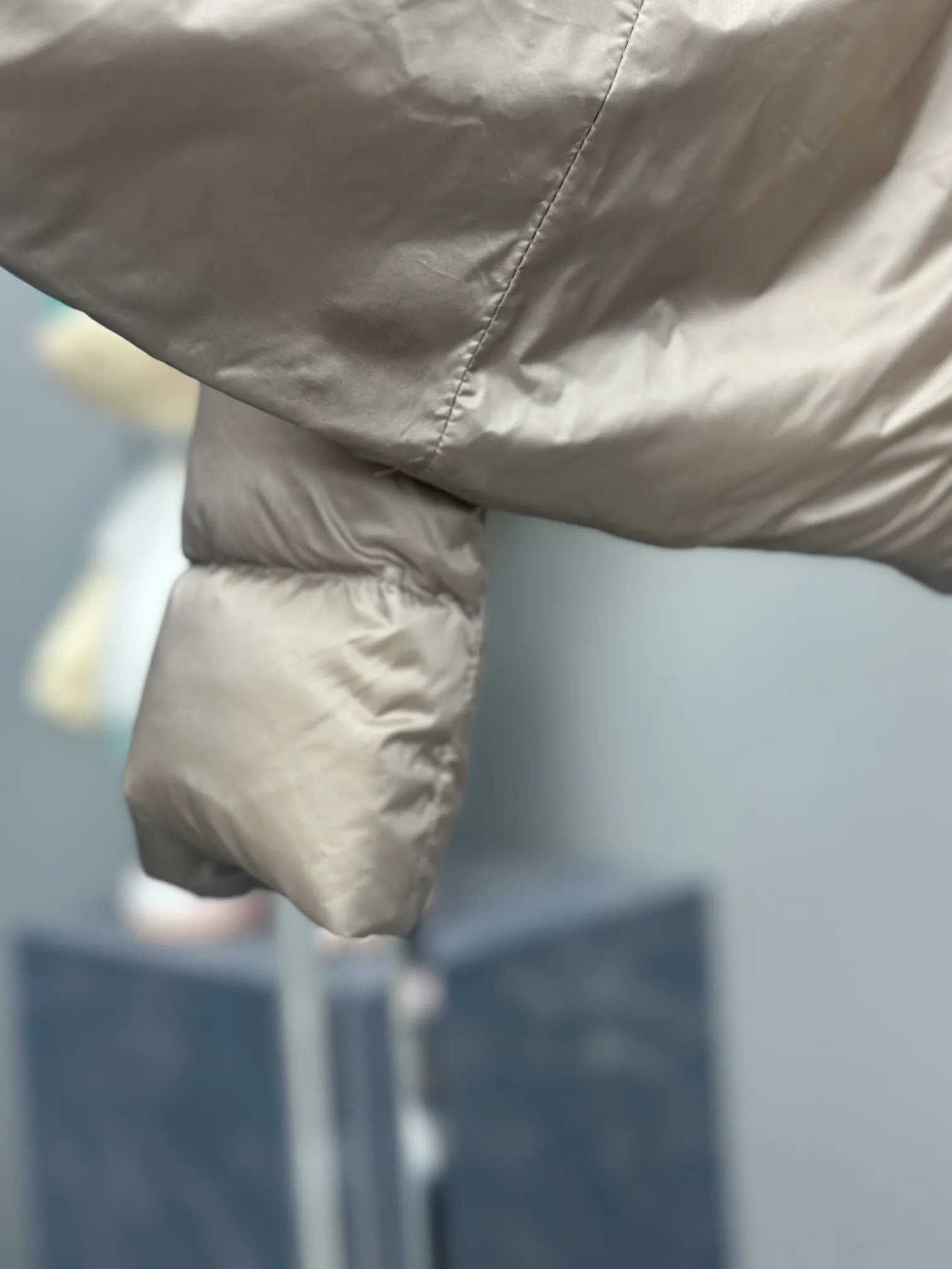 Moncler Monc1er Laurine ダウンジャケット 黒・カーキ・ピンク - 画像 (6)